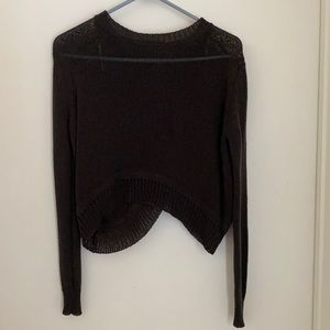 Grey long sleeve, crop top.